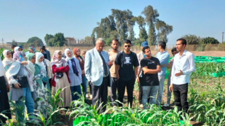 Farmer Support & Trainings: Helping Farmers Grow Smarter 